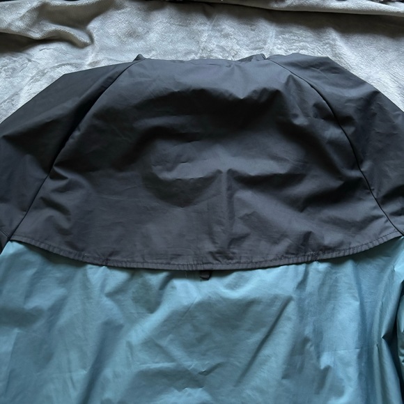 Nike Jacket - Picture 7 of 9